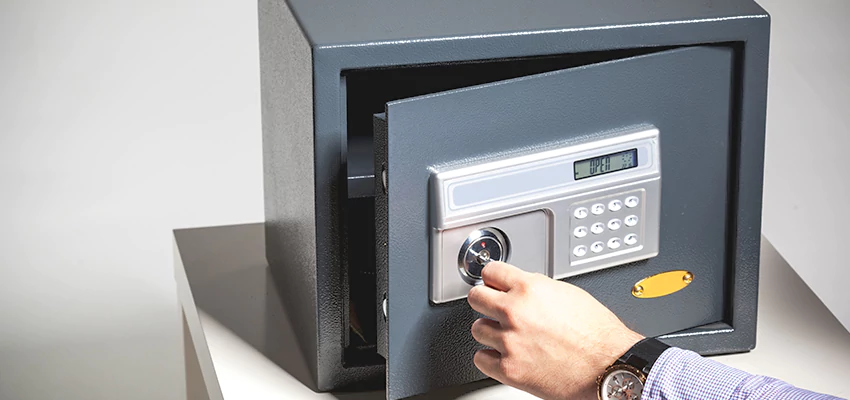 Jewelry Safe Unlocking Service in Newark, California