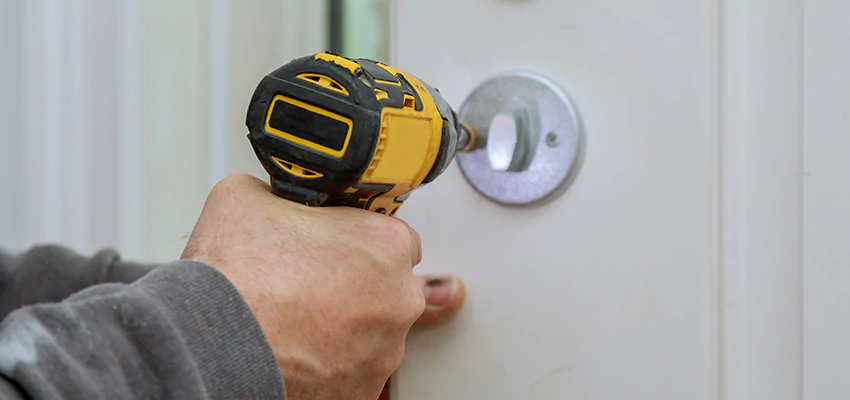 Street Locksmith For Smart Lock Repair in Newark, CA